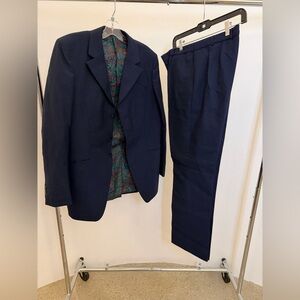 Vintage Navy Men's Suit with Gorgeous Lining
